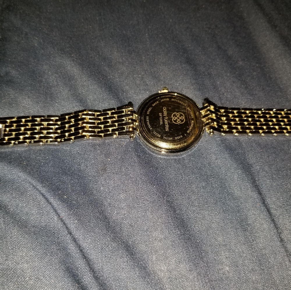Watch - Picture 3 of 5